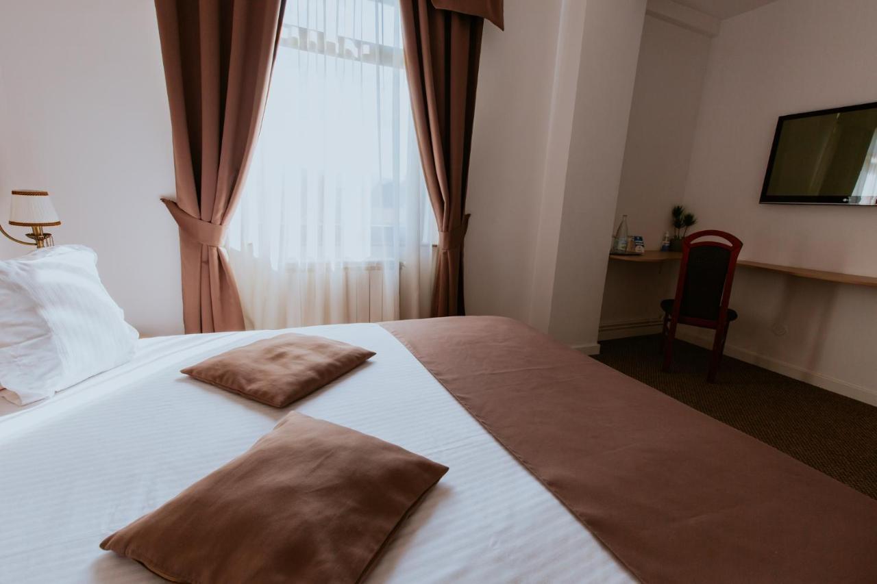 Hotel Restaurant Park ميركورا تشيوك المظهر الخارجي الصورة